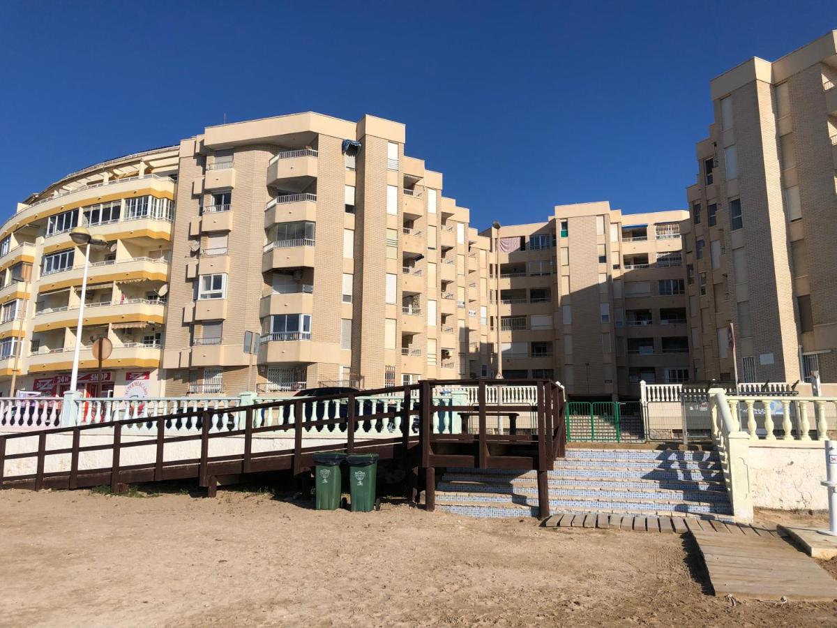 Alojamiento Torrevieja Playa Frente Al Mar Exteriör bild