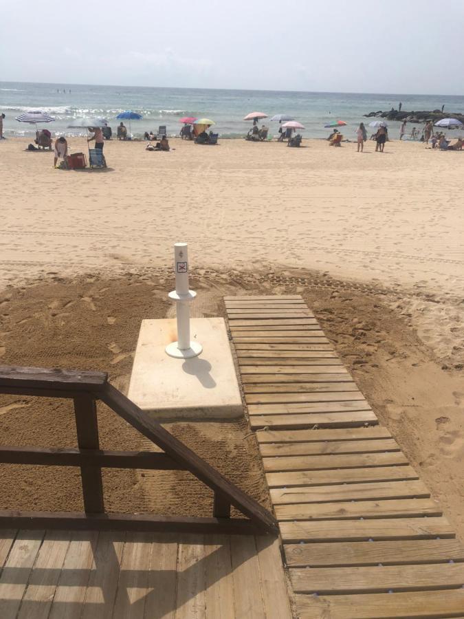 Alojamiento Torrevieja Playa Frente Al Mar Exteriör bild